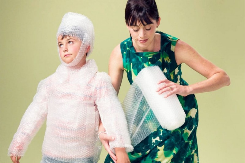 Какие ошибки родителей могут превратить ребёнка в изгоя