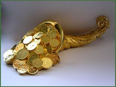 Какие самые сильные амулеты для привлечения удачи и денег