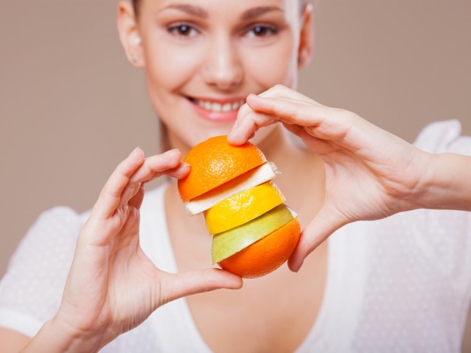 Какие витамины попить осенью женщине