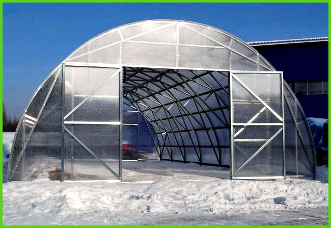 Какой должна быть большая теплица