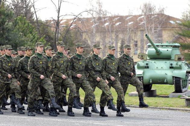 Категория годности Б-3: годен с незначительными ограничениями в какие войска берут