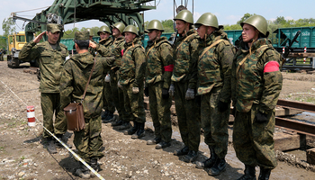 Категория годности Б-3: годен с незначительными ограничениями в какие войска берут