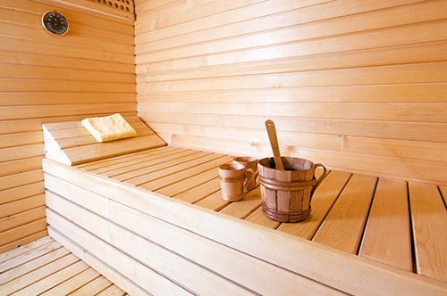 Лак для бань и саун: чем защитить дерево – всё о банях
