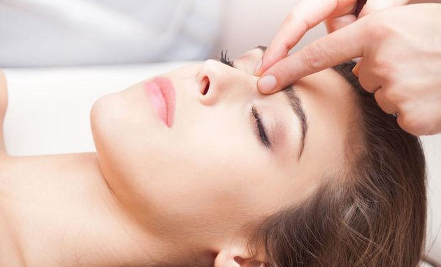 Лимфодренаж лица: как делать в домашних условиях, что это такое, видео