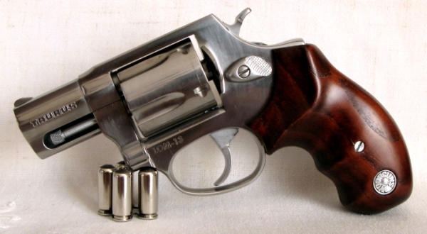 Лучший травматический пистолет: самый мощный, травмат, револьвер, рейтинг, с резиновыми пулями, продающиеся в России