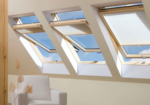 Мансардные окна: виды, преимущества, особенности.