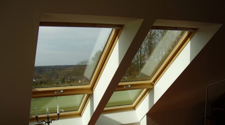 Мансардные окна: виды, преимущества, особенности.