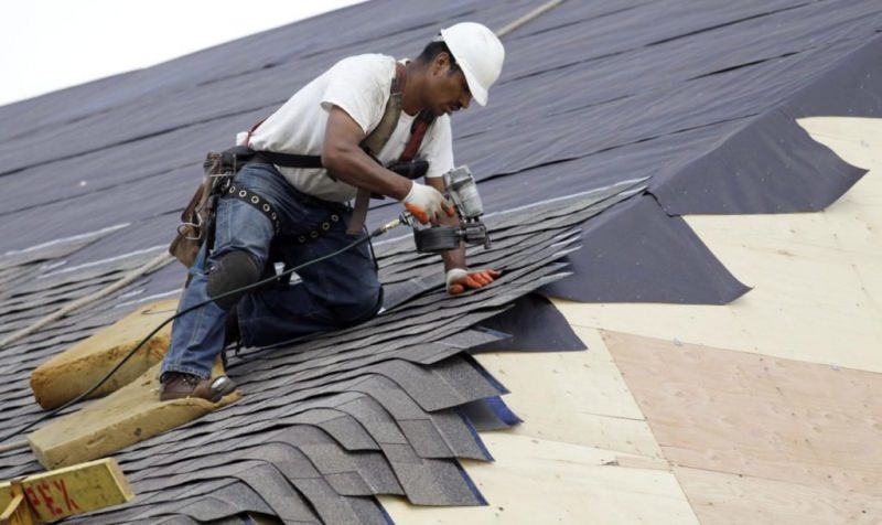 Материалы для ремонта мягкой кровли: выбираем оптимальный вариант