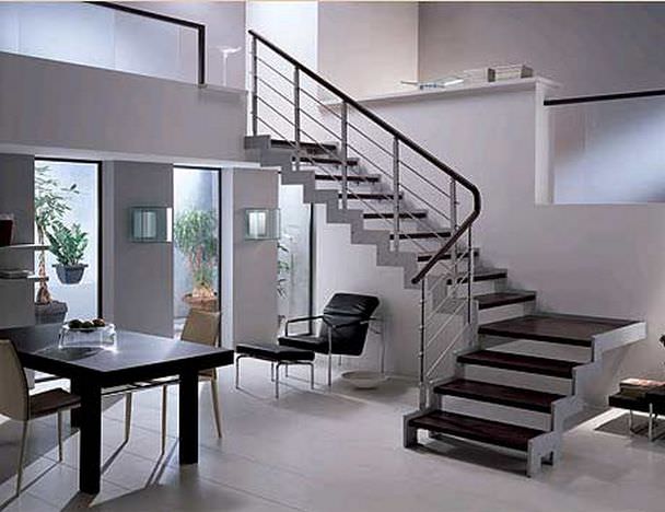 Металлическая лестница на второй этаж своими руками: что нужно знать