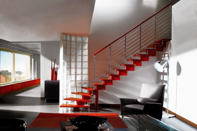 Металлические лестницы для дома: виды, особенности, преимущества