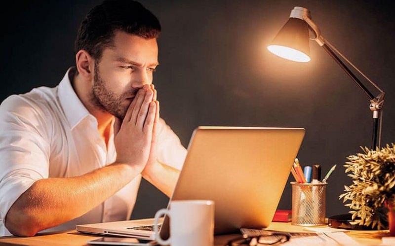 Молитвы от неприятностей на работе — зачем нужны, кому и чем поможет, текст, особенности прочтения