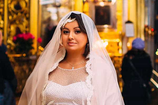 Можно ли беременным ходить в церковь: какие существуют ограничения