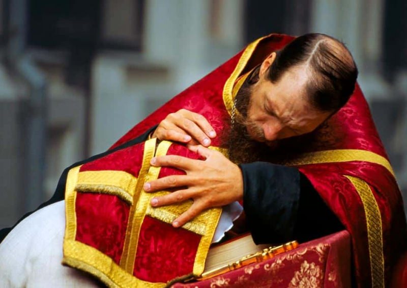 Можно ли причащаться и исповедоваться во время месячных