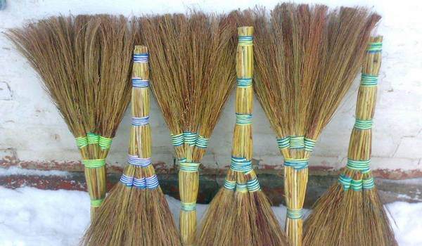 Народные приметы про веник, его магические свойства и заговоры