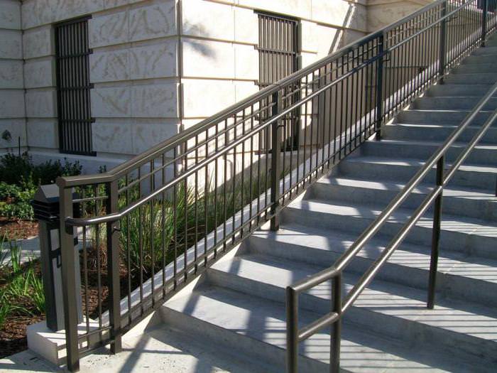 Наружные лестницы: виды и область применения