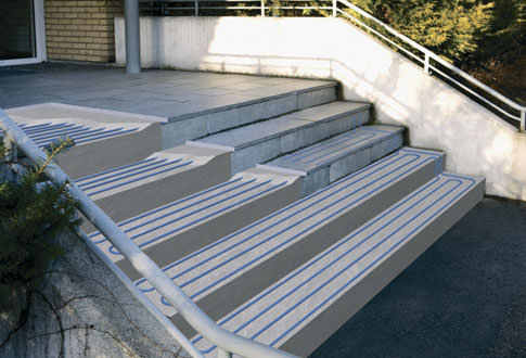 Обогрев ступеней на крыльце и уличной лестнице