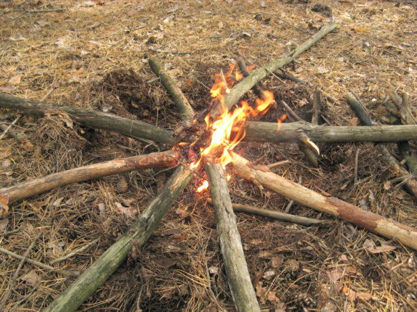 Обзор 10 видов костров: способы разведения и предназначение