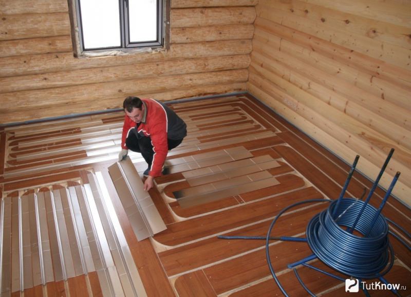 Особенности устройства электрического и водяного теплого пола в бане – всё о банях