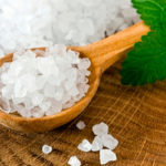 Отеки при варикозе: причины, лечение (народные средства, медикаменты, эфирные масла), профилактика (упражнения, компрессионное белье)