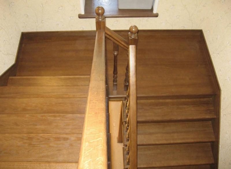 П образная лестница: виды и особенности изготовления