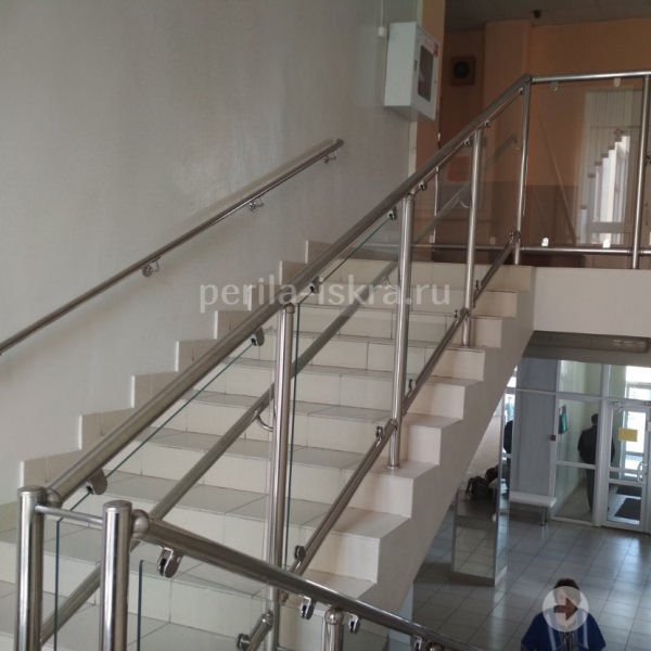Перила из нержавеющей стали, их строение и применени