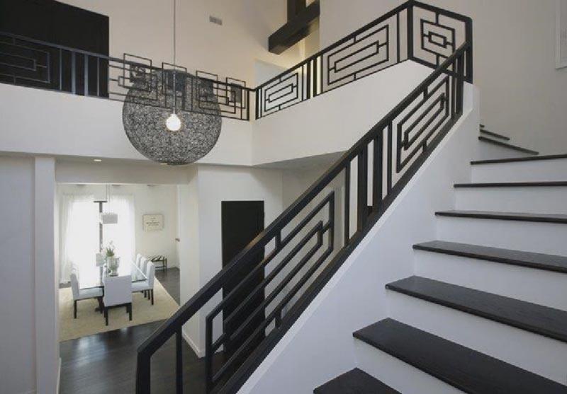 Перила своими руками: поэтапное изготовление и монтаж