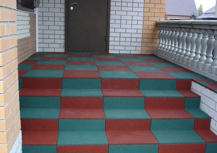 Плитка для крыльца морозостойкая противоскользящая: уличная для ступеней с нескользящей поверхностью, резиновая (нескользкая, наружная)