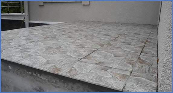 Плитка для крыльца морозостойкая противоскользящая: уличная для ступеней с нескользящей поверхностью, резиновая (нескользкая, наружная)