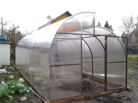 Порядок строительства теплицы по митлайдеру