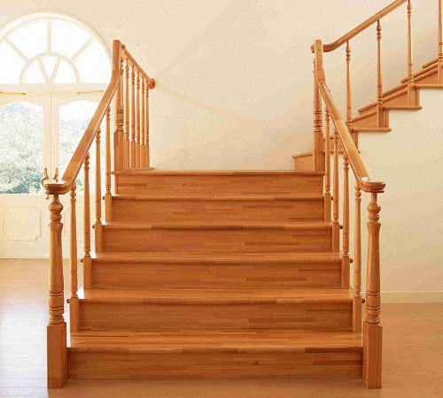 Преимущества деревянных лестниц для дома