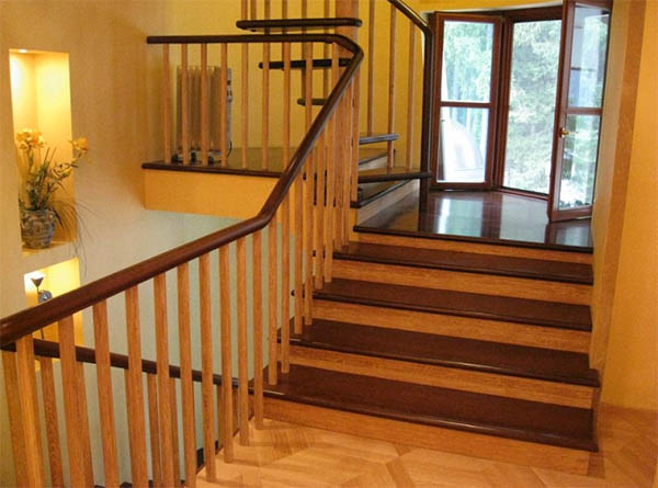 Преимущества деревянных лестниц для дома