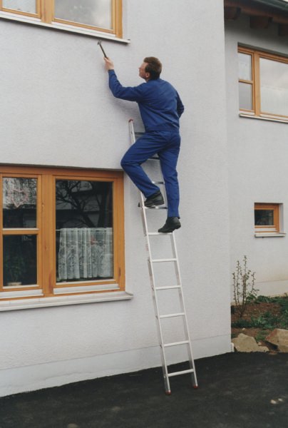 Приставная лестница: виды и особенности конструкции