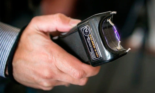 Самый мощный, надежный и лучший электрошокер в России