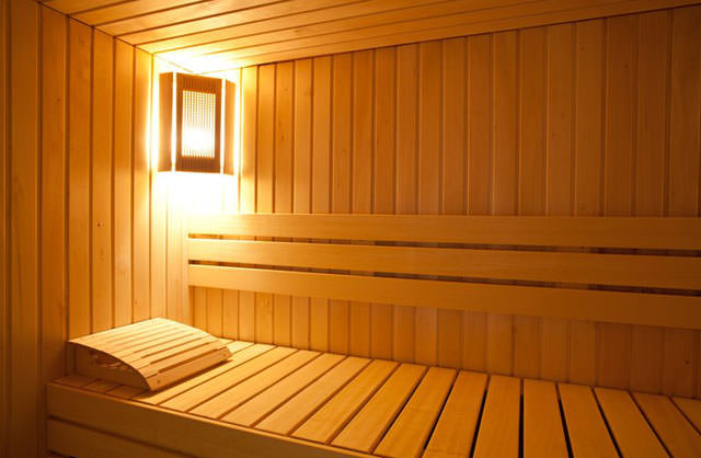 Сауна после тренажерного зала: польза или вред после тренировки, как правильно ходить в сауну, полезна ли, можно ли идти после бодибилдинга, фото и видео – всё о банях