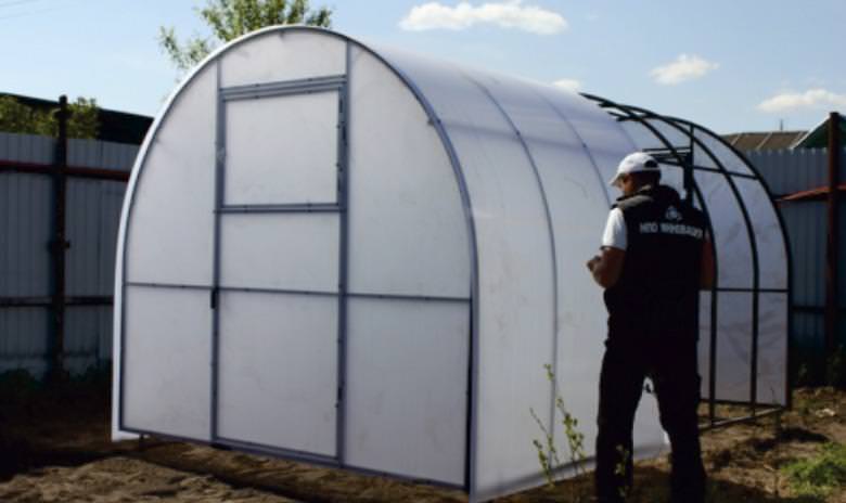 Серия теплиц надежда: характеристика и правила установки