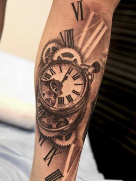 Символическое значение, которое имеет тату часы: виды популярных образов и их смысл