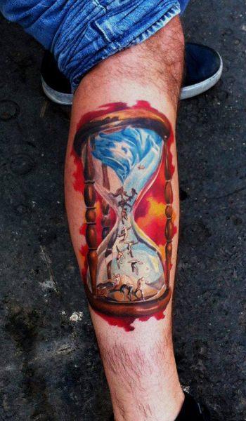 Символическое значение, которое имеет тату часы: виды популярных образов и их смысл