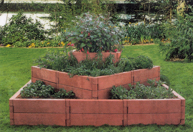 Сооружаем многоярусные грядки