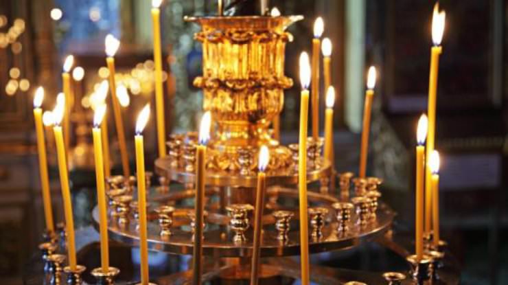 Сретение в христианстве и православии: Сретенская свеча, все о ее использовании в религии