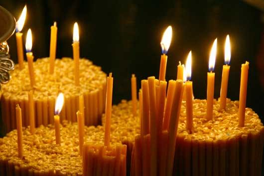 Сретение в христианстве и православии: Сретенская свеча, все о ее использовании в религии