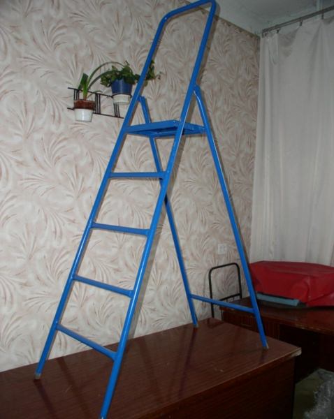 Стремянка своими руками из различных материалов