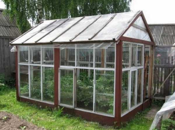 Теплицы из оконных рам: преимущества конструкций и технология изготовления своими руками