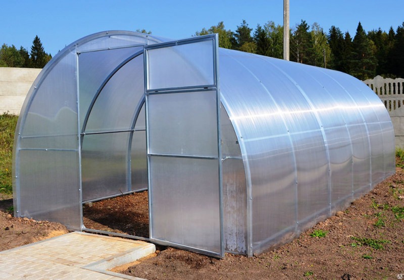 Теплицы от производителя: советы покупателю