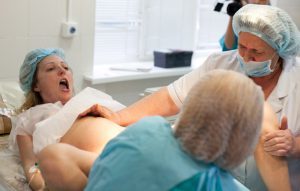 Варикоз при беременности в паху: причины, симптомы, лечение (медикаменты, гимнастика), осложнения, профилактика (компрессионное белье, диета), роды