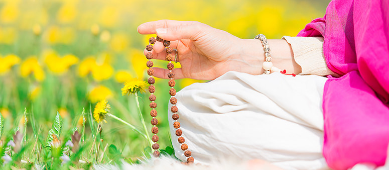 Ведические мантры: что это такое, как подбираются, правила чтения