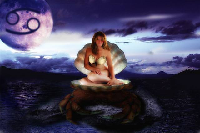 Венера в раке у мужчины и женщины