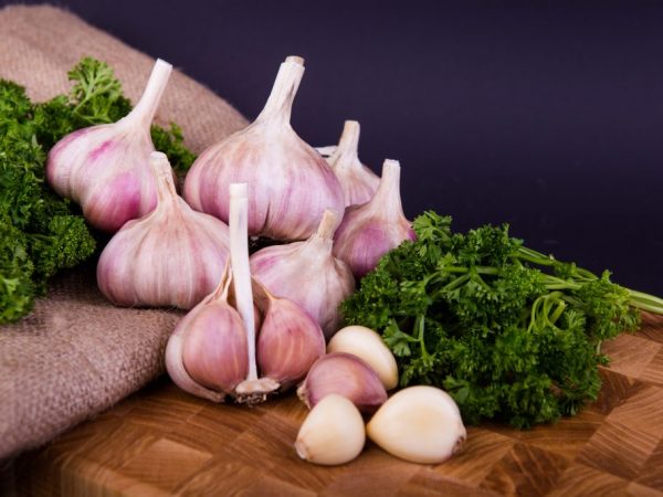 Витамины в чесноке таблица