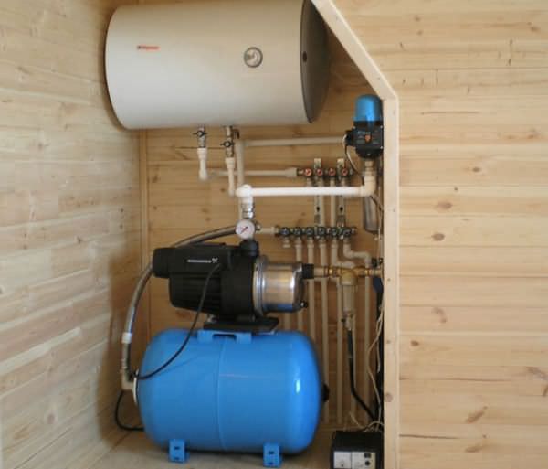 Водопровод в бане: проектирование и монтаж – всё о банях