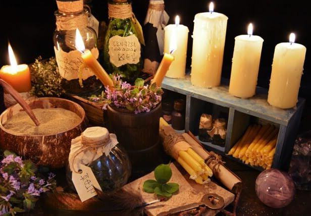 Значение, которое характеризует разный цвет свечи в магии — виды и описание