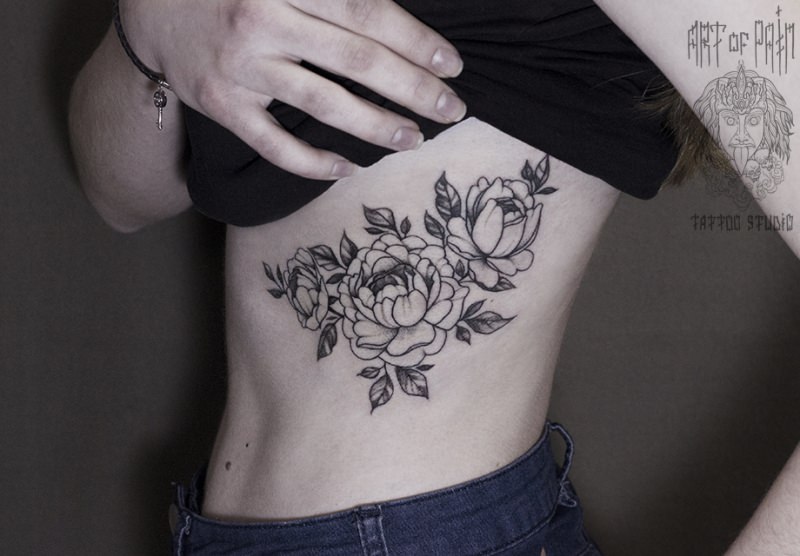 Значение татуировки с красивыми цветками пиона — символика, кому подходит